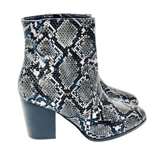 Steve Madden Dallas Reptile Print Zip Ankle Boots Size 8M Western Heels Used